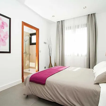 Puerto Del Carmen Sleeps 8 Pool Air Con Wifi Villa